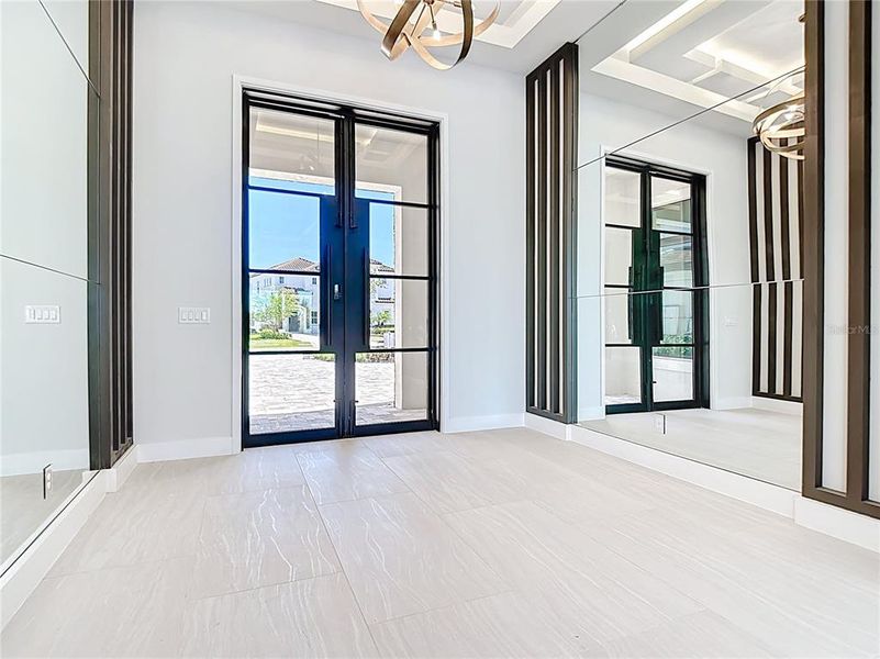 Spacious, unfurnished interior of a new home in , Kissimmee (Image 17).