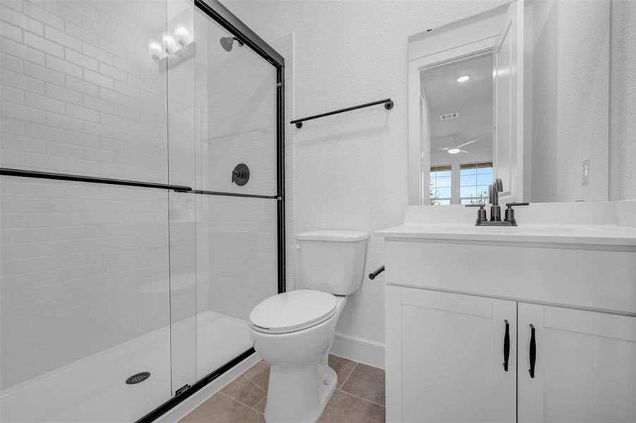 Furnished interior view inside a new home in Heath Golf & Yacht Estates, Heath (Image 17).