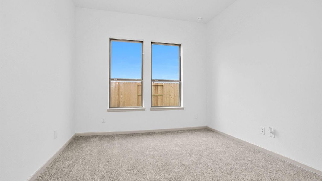 Spacious, unfurnished interior of a new home in Candela, Richmond (Image 8).