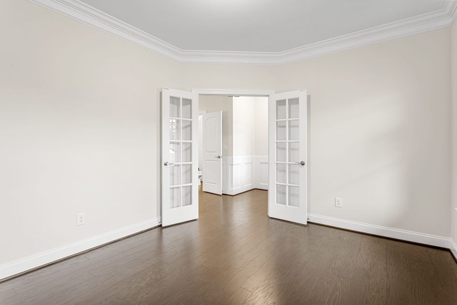 Representative unfurnished interior of a home built from the Kendall Lux by Keystone Homes NC in Weybridge, Burlington (Image 32).