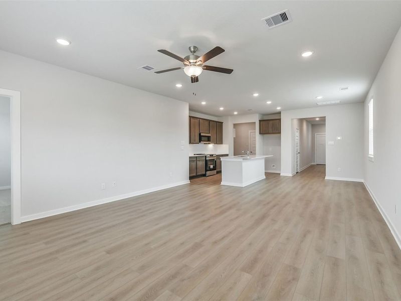 Spacious, unfurnished interior of a new home in Liberty Estates, Cleveland (Image 21).