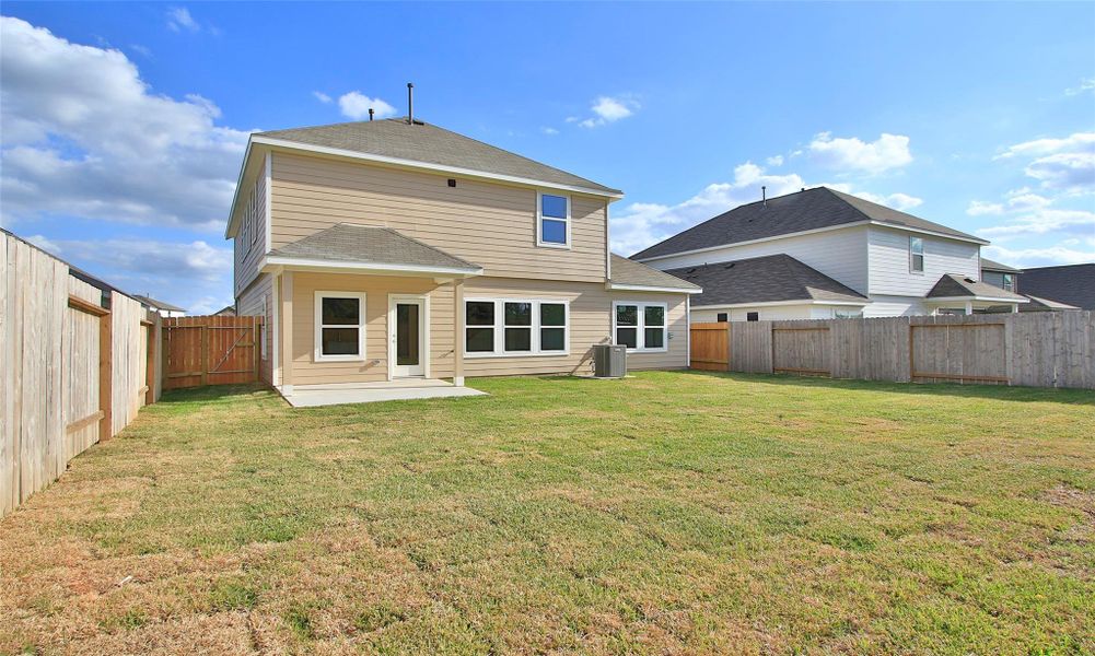 Exterior details and patio area of a home in Cielo, Conroe (Image 3). Exterior details and patio area of a home in Cielo, Conroe (Image 3).