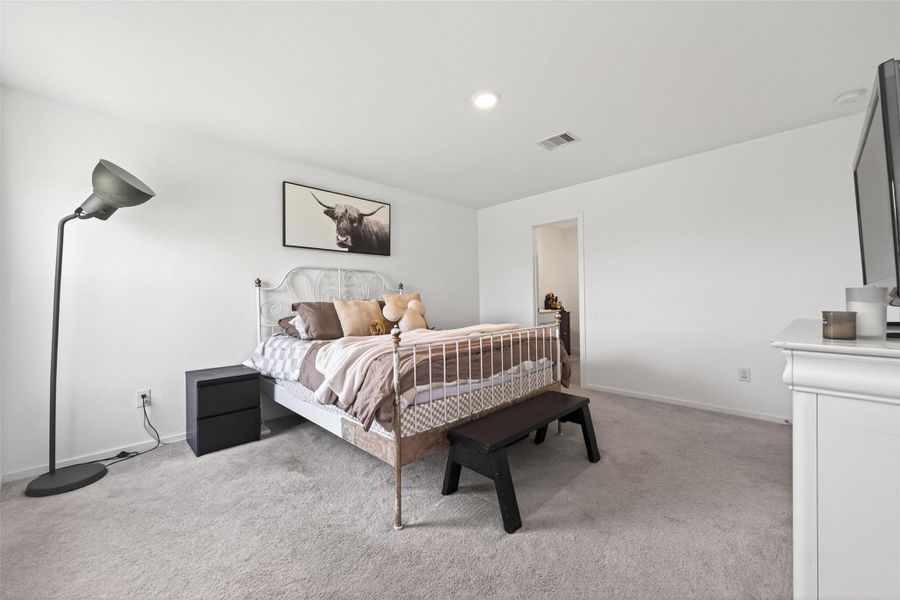 Furnished interior view inside a new home in Anniston, Katy (Image 14).