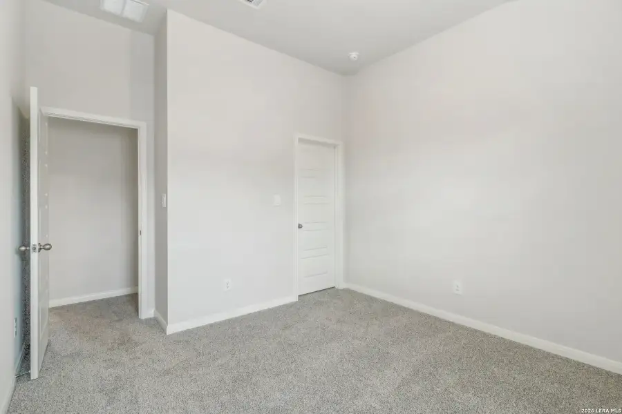 Spacious, unfurnished interior of a new home in , San Antonio (Image 22).