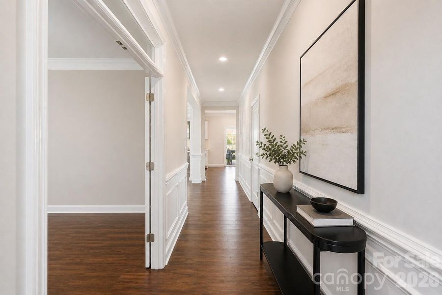 VIRTUAL STAGED _ ENTRY WAY