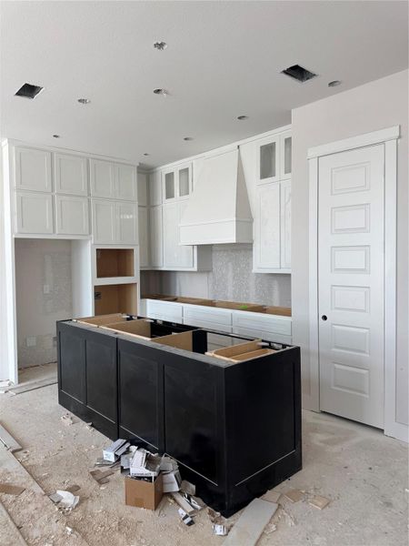 Furnished interior view inside a new home in Retreat at Oak Park, Houston (Image 10). Furnished interior view inside a new home in Retreat at Oak Park, Houston (Image 10).