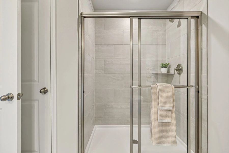 Furnished interior in a model home at Cades Bluff in Lebanon (Image 17).