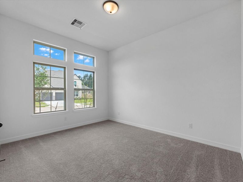 Spacious, unfurnished interior of a new home in Spring Creek Trails, Magnolia (Image 12). Spacious, unfurnished interior of a new home in Spring Creek Trails, Magnolia (Image 12).
