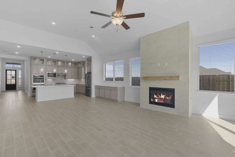 Representative unfurnished interior of a home built from the Lauren by Chesmar Homes in Beacon Point, Texas City (Image 37). Representative unfurnished interior of a home built from the Lauren by Chesmar Homes in Beacon Point, Texas City (Image 37).