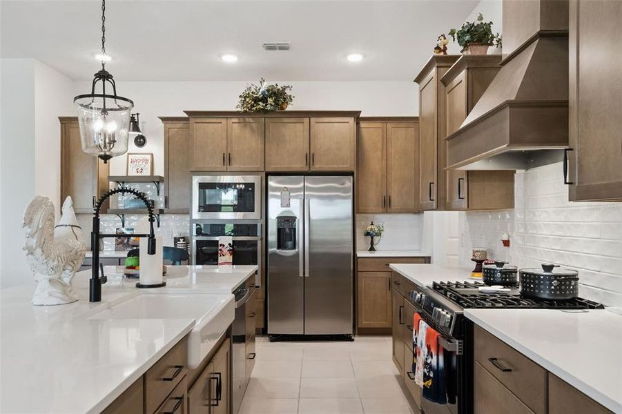 Furnished interior view inside a new home in , Winter Garden (Image 40).