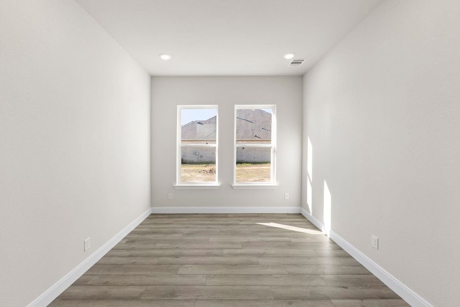 Spacious, unfurnished interior of a new home in Wildflower Ranch, Justin (Image 14).