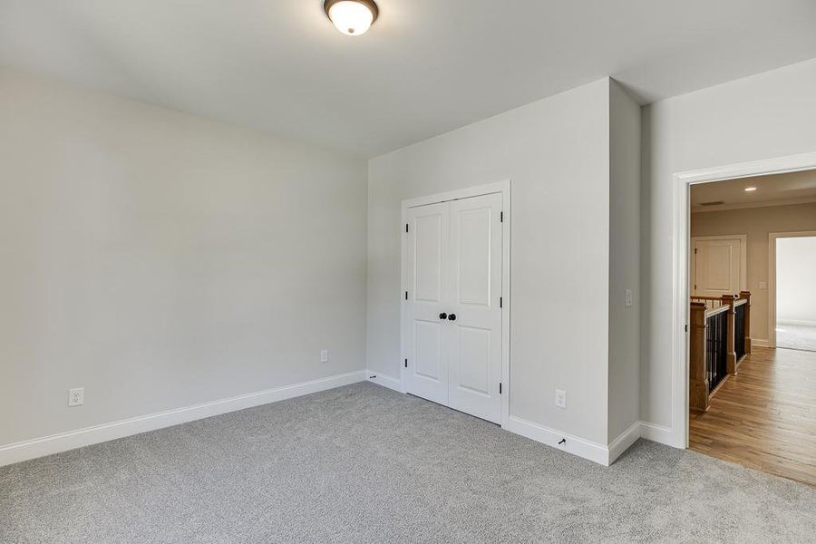 Spacious, unfurnished interior of a new home in , Jefferson (Image 46).