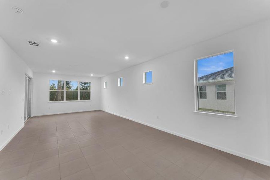 Spacious, unfurnished interior of a new home in , Vero Beach (Image 21). Spacious, unfurnished interior of a new home in , Vero Beach (Image 21).