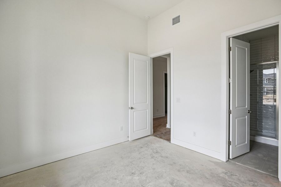 Image 23 of a home in Persimmon.