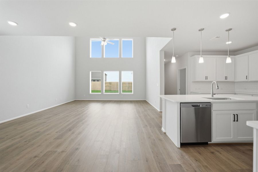 Spacious, unfurnished interior of a new home in Ashland, Richwood (Image 44).