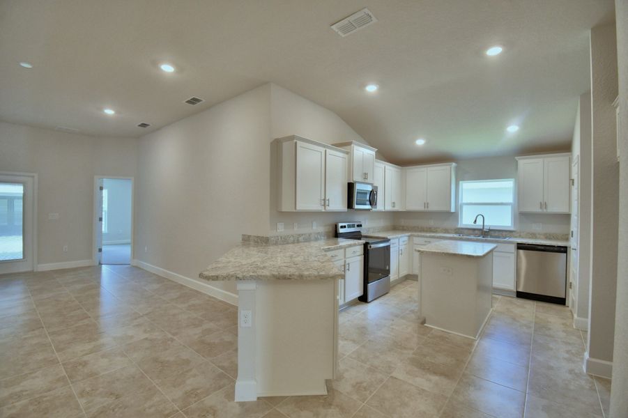 Furnished interior view inside a new home in Villamar, Winter Haven (Image 6).