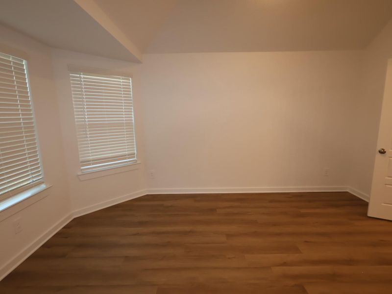 Spacious, unfurnished interior of a new home in Moran Ranch, Willis (Image 23).