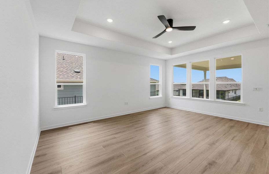 Spacious, unfurnished interior of a new home in Sun City Texas, Georgetown (Image 31).
