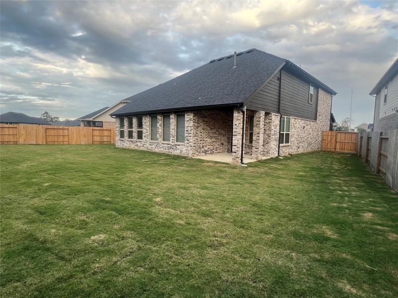 Exterior details and patio area of a home in Sorella 50s, Tomball (Image 20). Exterior details and patio area of a home in Sorella 50s, Tomball (Image 20).