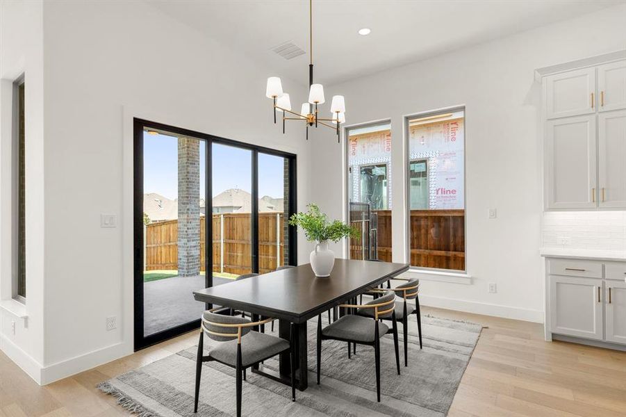 30. 2681 Pelican - Dining