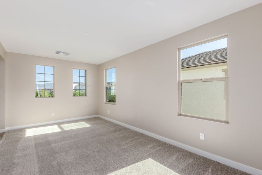 Spacious, unfurnished interior of a new home in Solvida at Estrella, Goodyear (Image 17).