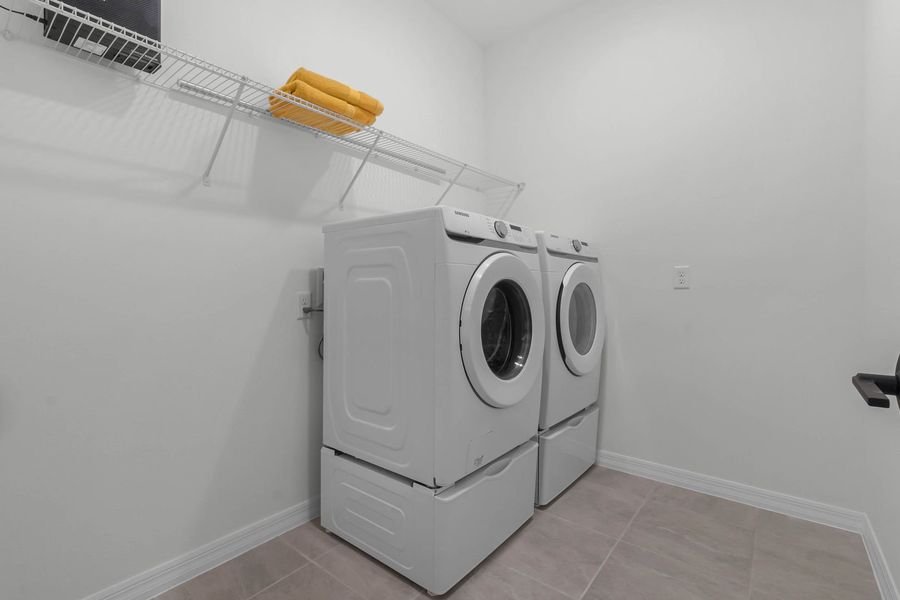 Large Walk in Laundry Room