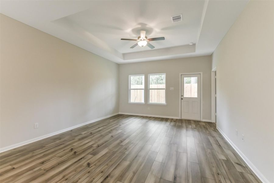 Spacious, unfurnished interior of a new home in Caney Creek Place, Conroe (Image 70).