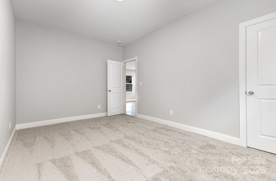 Spacious, unfurnished interior of a new home in , Gastonia (Image 8).