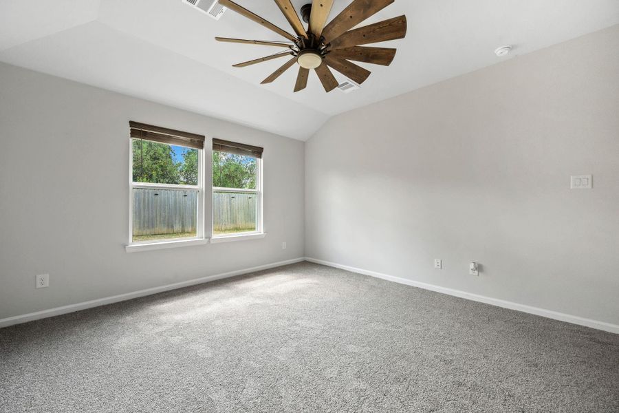 Spacious, unfurnished interior of a new home in , Dayton (Image 16).