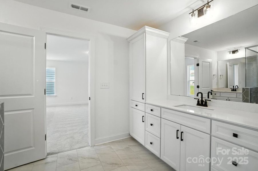 Furnished interior view inside a new home in Summerlin, Mooresville (Image 5). Furnished interior view inside a new home in Summerlin, Mooresville (Image 5).