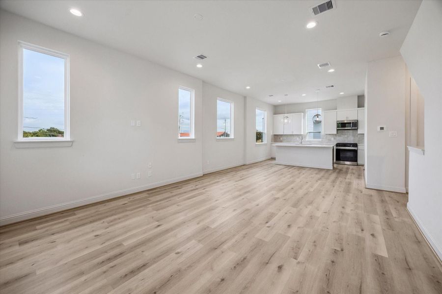 Spacious, unfurnished interior of a new home in Hardy Skyline, Houston (Image 13). Spacious, unfurnished interior of a new home in Hardy Skyline, Houston (Image 13).