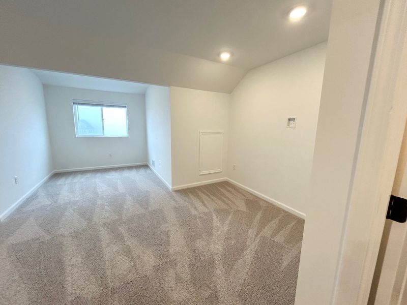 Spacious, unfurnished interior of a new home in Bristol Ridge Townhomes, Ann Arbor (Image 26). Spacious, unfurnished interior of a new home in Bristol Ridge Townhomes, Ann Arbor (Image 26).