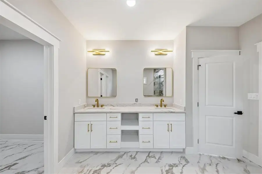 Furnished interior view inside a new home in , Acworth (Image 8).