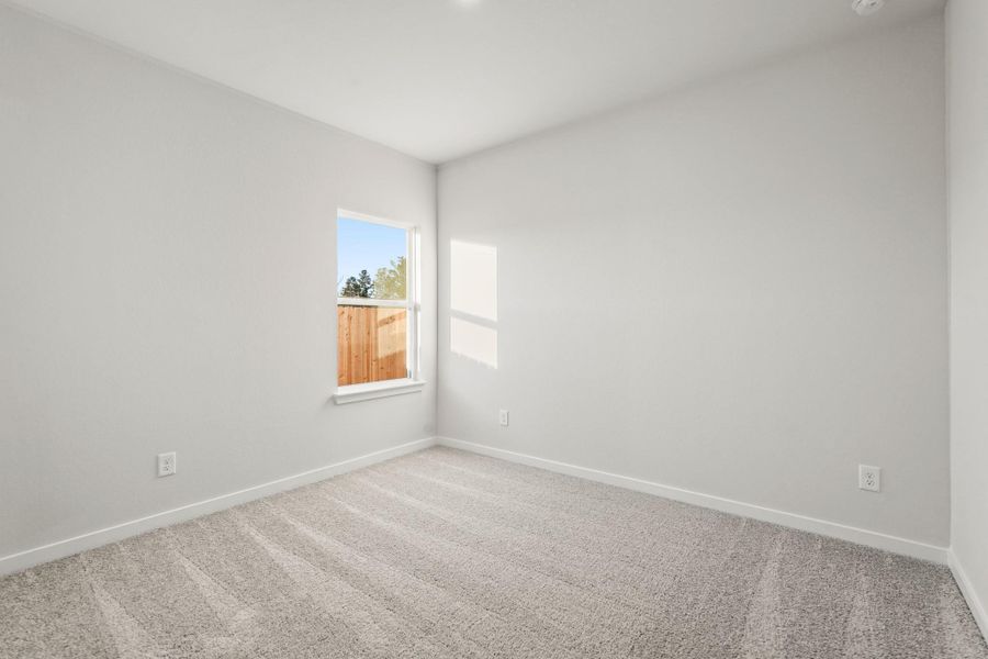 Spacious, unfurnished interior of a new home in Magnolia Springs, Montgomery (Image 18).