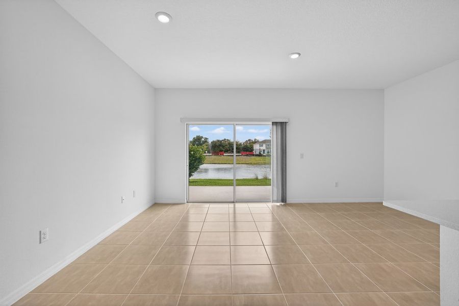 Spacious, unfurnished interior of a new home in Firethorn, Parrish (Image 9).