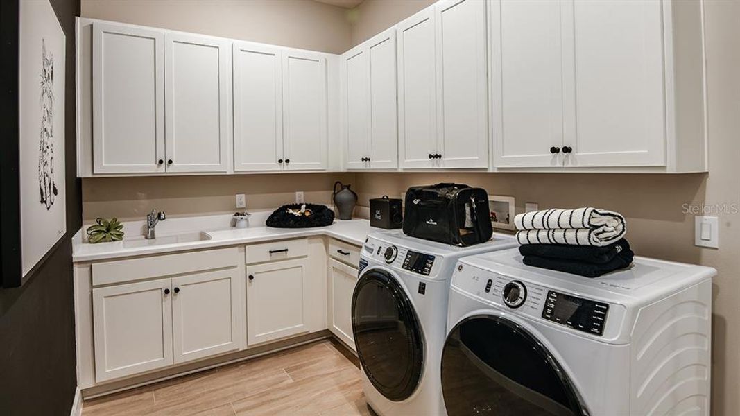 Close-up of interior finishes inside a home in Esplanade at Center Lake Ranch, St. Cloud (Image 19). Close-up of interior finishes inside a home in Esplanade at Center Lake Ranch, St. Cloud (Image 19).