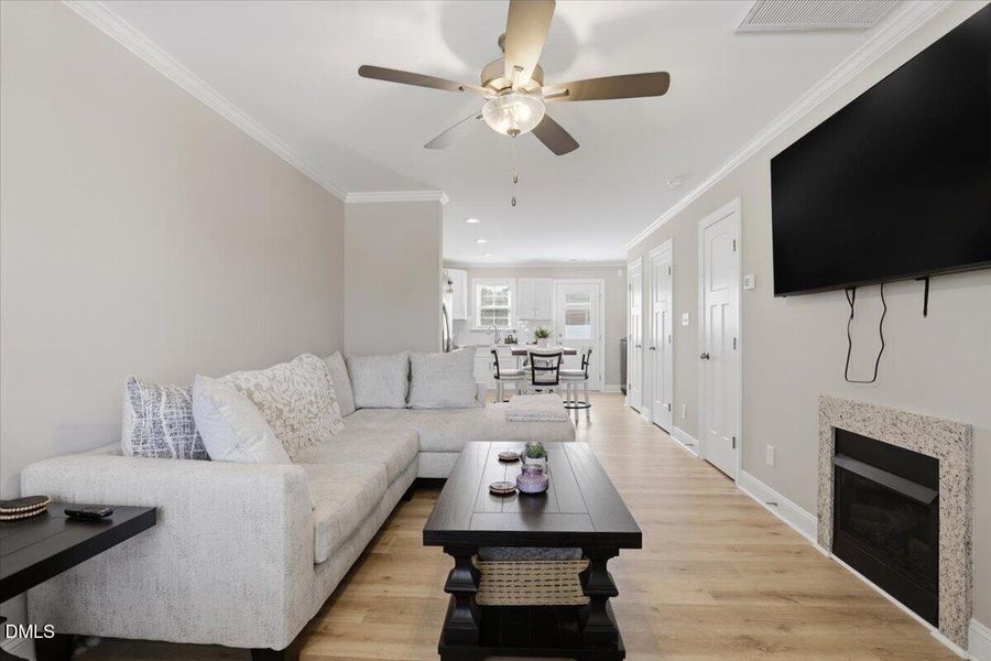 07-96 Linda St-7 07-96 Linda St-7
