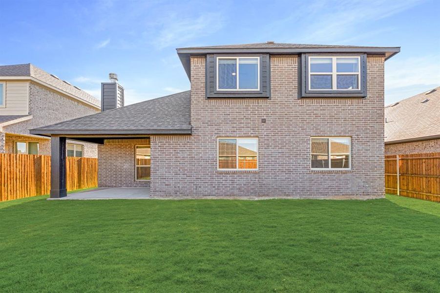 Exterior details and patio area of a home in Star Ranch Classic 50, Godley (Image 23).