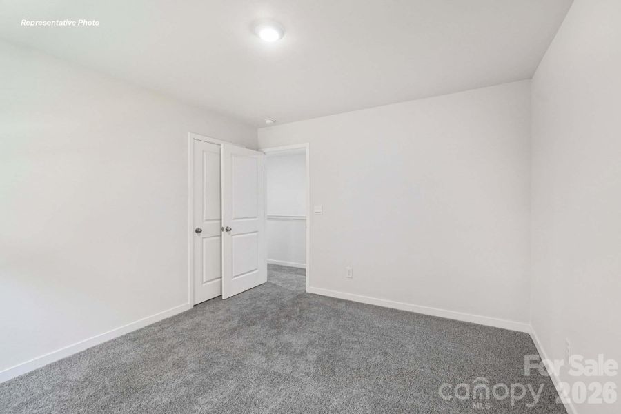 Spacious, unfurnished interior of a new home in Reedy Creek Preserve, Charlotte (Image 27).