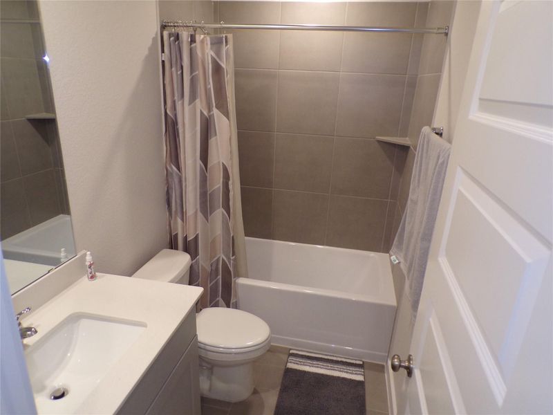 Furnished interior view inside a new home in Mavera, Conroe (Image 8).