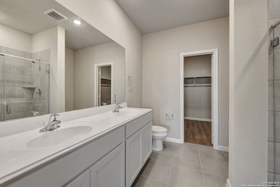 Furnished interior view inside a new home in Park Place, New Braunfels (Image 13). Furnished interior view inside a new home in Park Place, New Braunfels (Image 13).