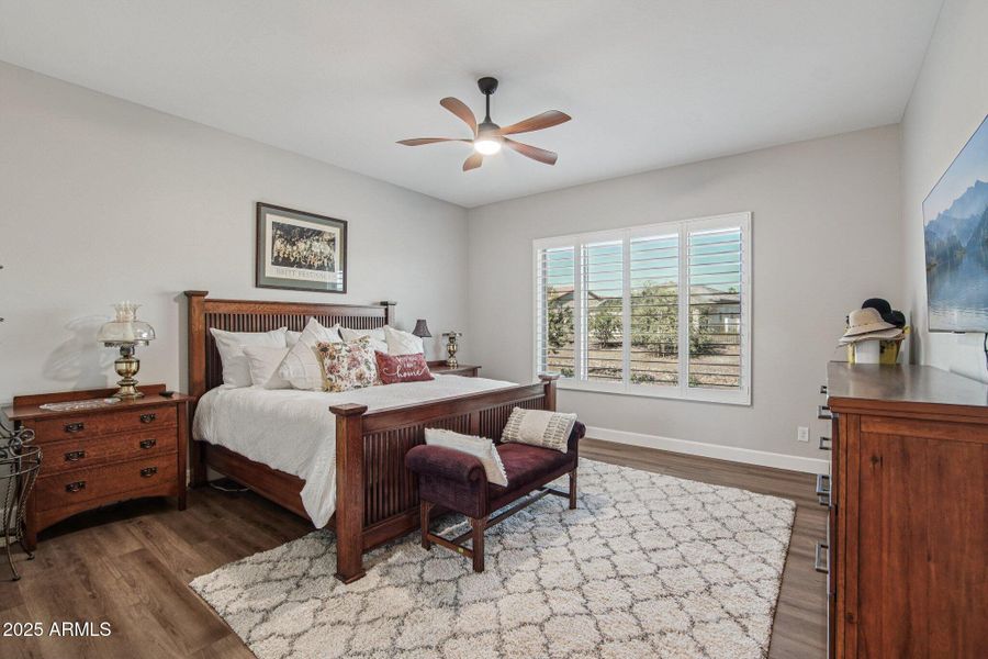 18-web-or-mls-W Monterey Way-S2511-018