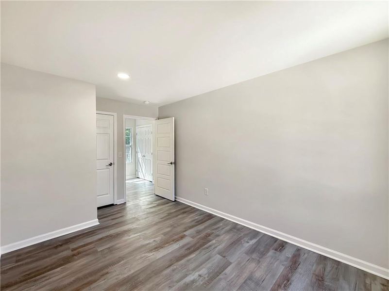 Spacious, unfurnished interior of a new home in , Jonesboro (Image 18).