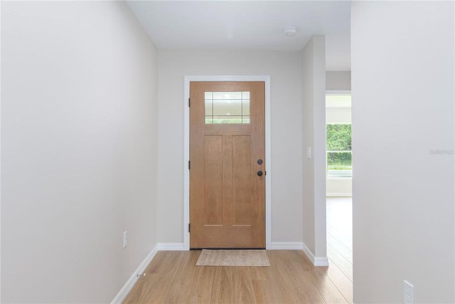 Exterior details and patio area of a home in , Spring Hill (Image 3).