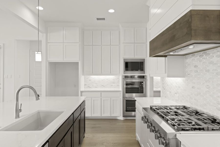 Representative furnished interior of a home built from the SL-Oxford by Windsor Homes in Ridge Pointe Estates, McLendon-Chisholm (Image 7). Representative furnished interior of a home built from the SL-Oxford by Windsor Homes in Ridge Pointe Estates, McLendon-Chisholm (Image 7).