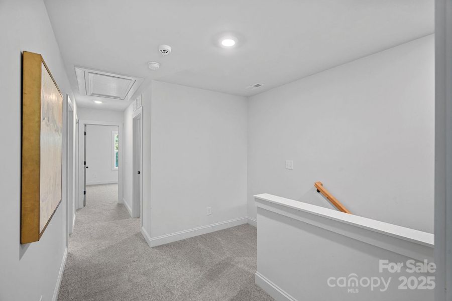 Image 20 of a home in .