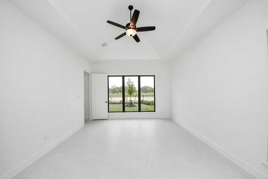Spacious, unfurnished interior of a new home in Candela South, Richmond (Image 37).