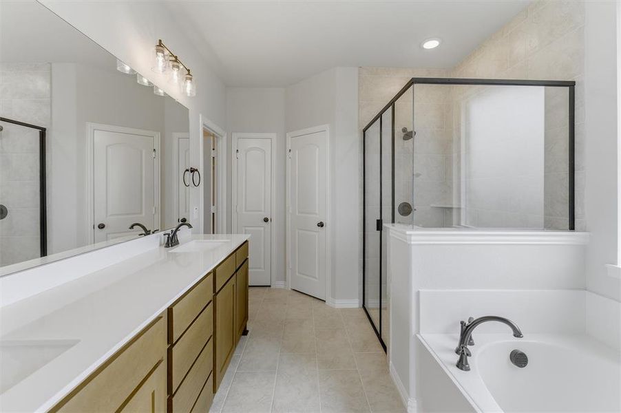 Furnished interior view inside a new home in Cedar Ridge Estates, Anna (Image 13).