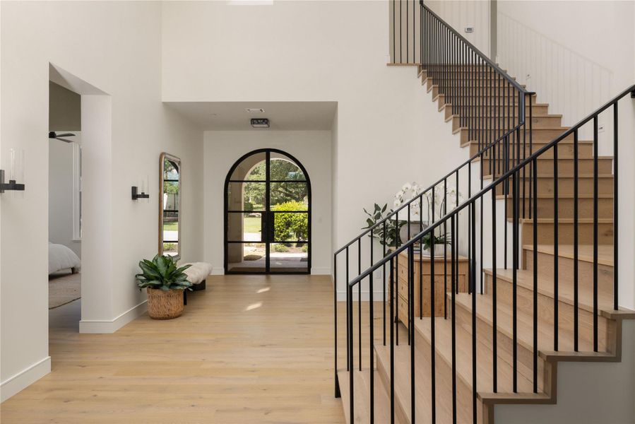 Furnished interior view inside a new home in Amarra Villas, Austin (Image 30). Furnished interior view inside a new home in Amarra Villas, Austin (Image 30).