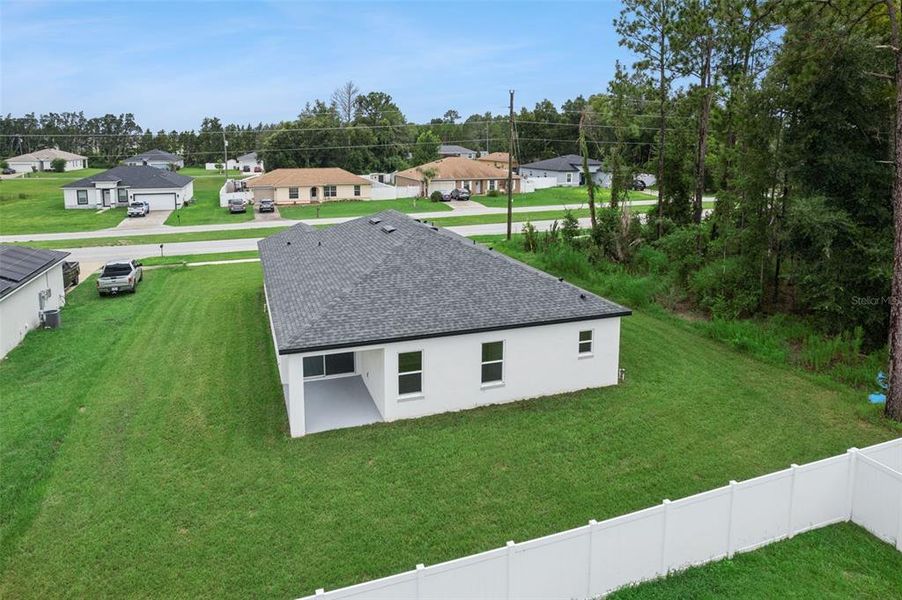 Exterior details and patio area of a home in , Ocala (Image 3).